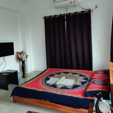 The Blu Inn Homestay Дака Екстериор снимка